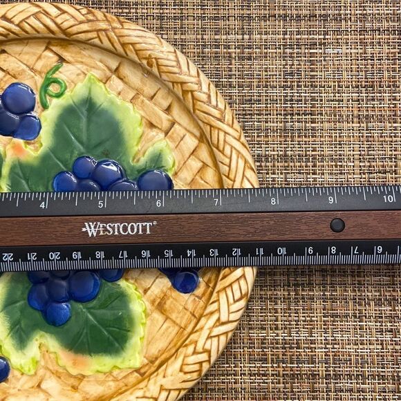 The Vineyard Collection Set of 4 Grape Plates - Vintage Home Decor - Picture 9 of 10